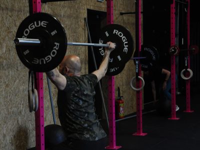 Clean and jerk dans la salle - Crossfit Dinan Berus